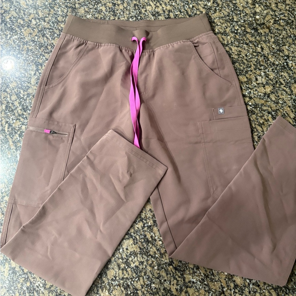 Figs Cargo Scrub Pants - Smokey taupe